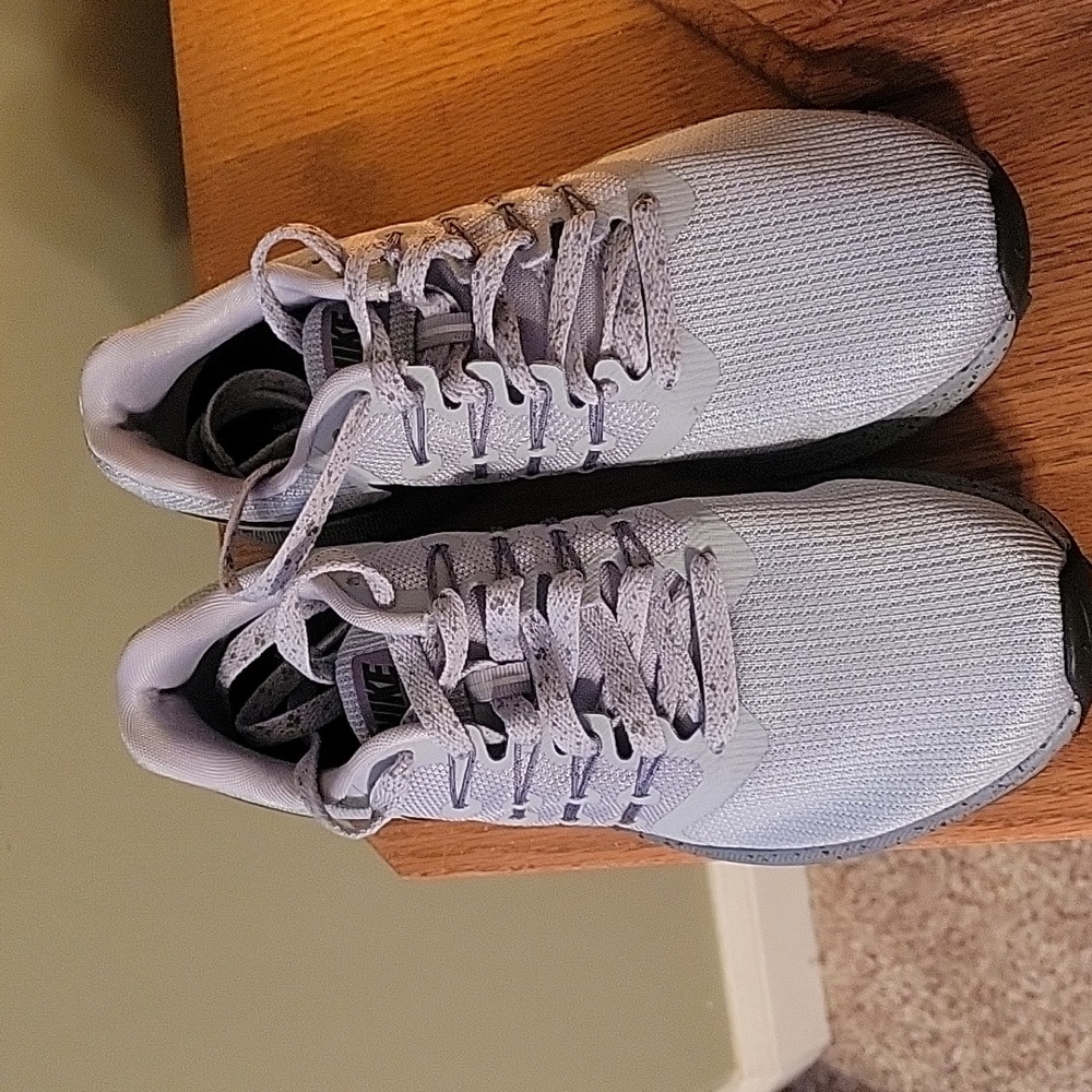 Men's Nike sneakers